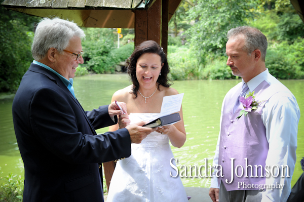 Best Central Park NY Wedding photographer - Sandra Johnson (SJFoto.com)